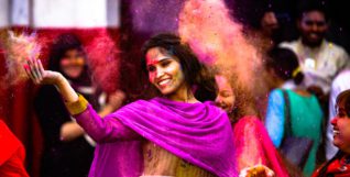 what is holi?